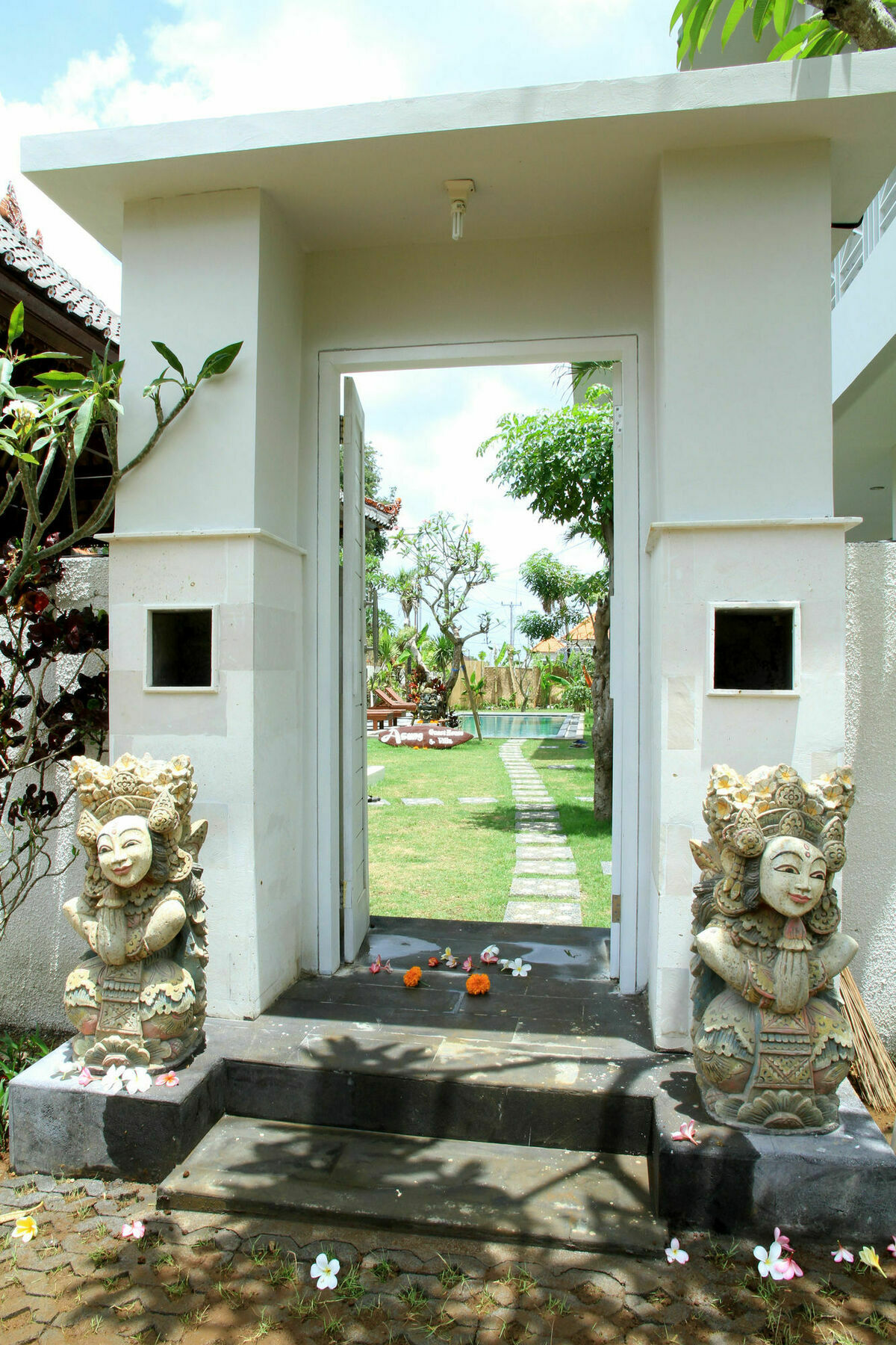 Asung Guesthouse Canggu Exterior foto